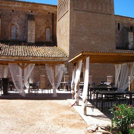 Apartamentos La Fonda Ариньон Экстерьер фото